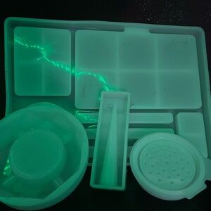 Tray and accessories